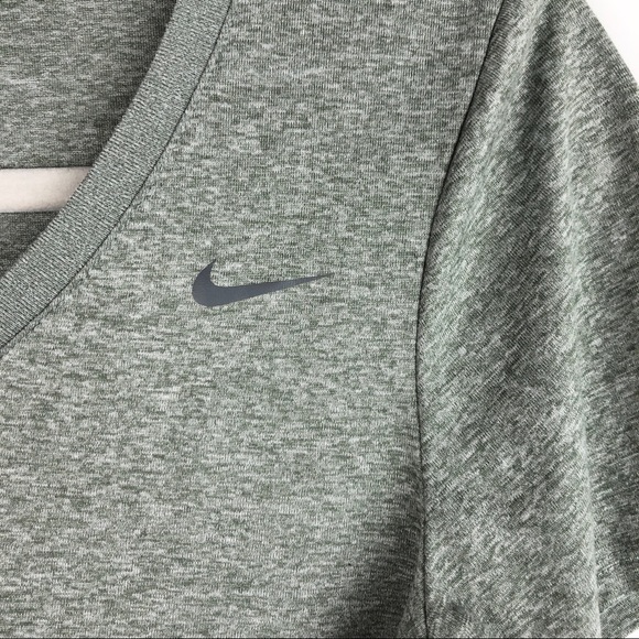The Nike Tee Dri-Fit Athletic Cut Light Gray - Picture 4 of 8